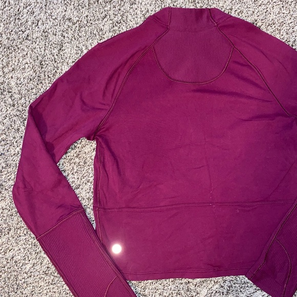 Cropped half zip jacket- wine color// ribbed detailing// size 6 - Picture 5 of 5